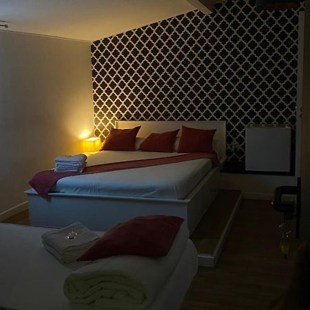 Brandao House Vandrehjem Caparica Eksteriør billede