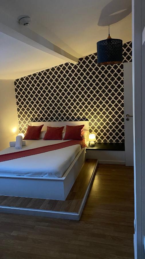 Brandao House Vandrehjem Caparica Eksteriør billede