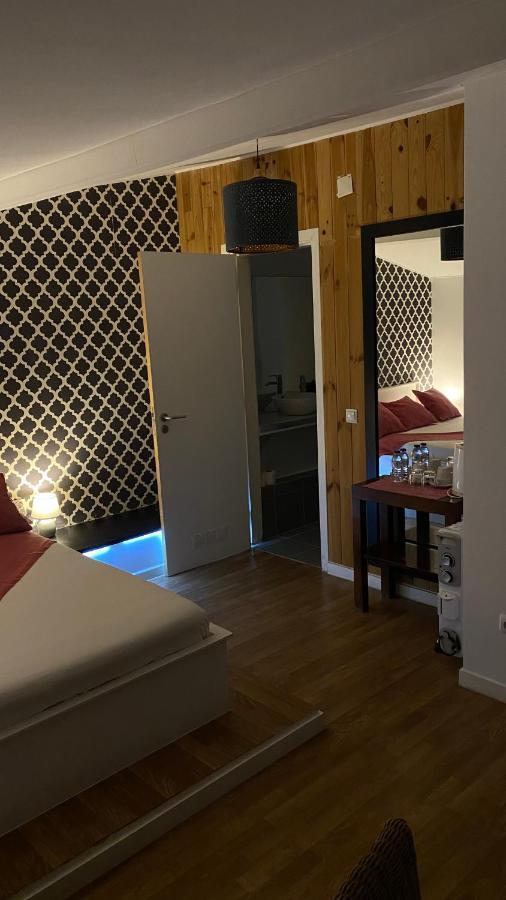Brandao House Vandrehjem Caparica Eksteriør billede