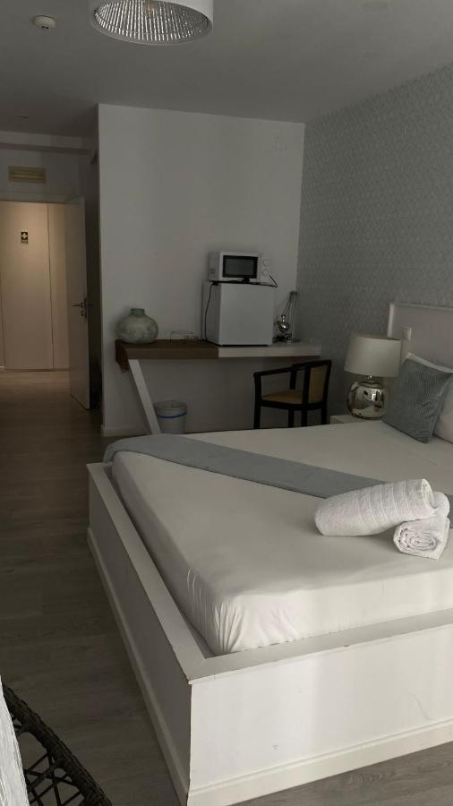 Brandao House Vandrehjem Caparica Eksteriør billede